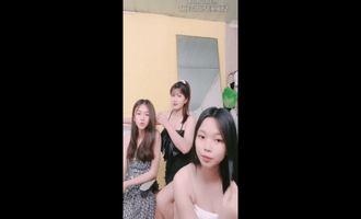 Mấy em Gen Z qua app tàu live sex bị anh em quay lại