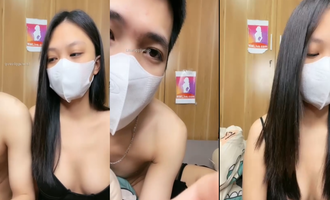 Vú đẹp mặt xinh lên live stream là có tiền xài ah